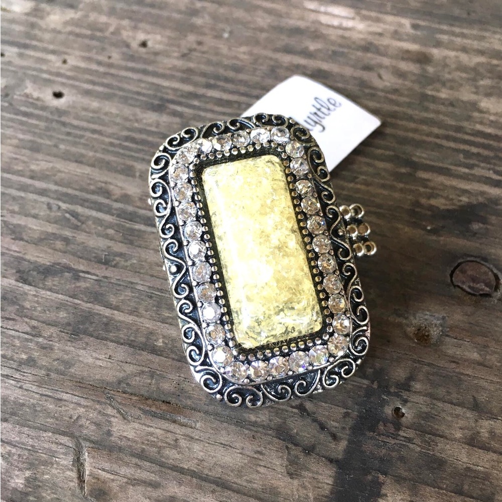 1201 FASHION RING Ethel & Myrtle NEW Silvertone LG Rectangle Glitter Rhinestone
